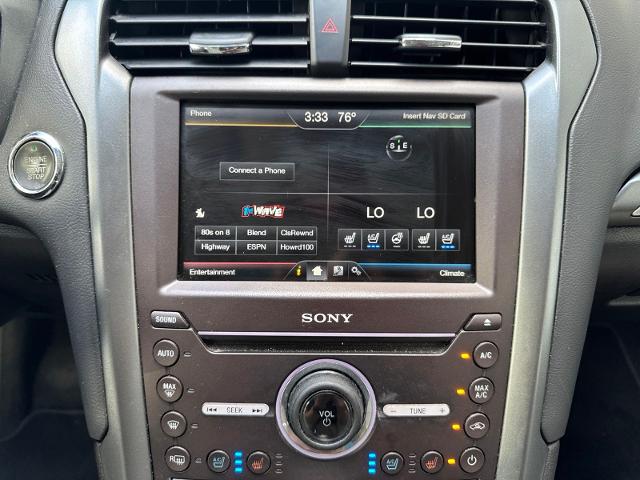Used 2016 Blue Ford  image 5