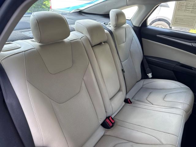 Used 2016 Blue Ford  image 7