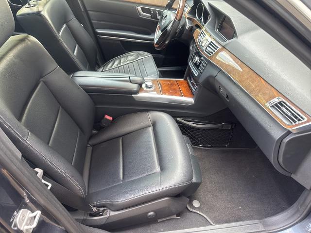 Used 2016 Blue Ford  image 8