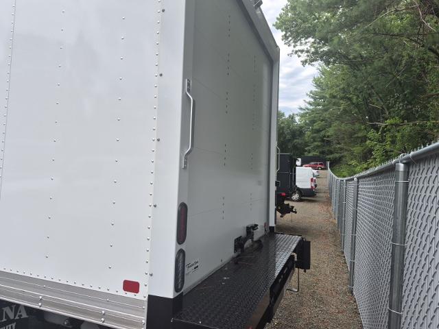 New 2027 Oxford White Ford BOX TRUCK image 33