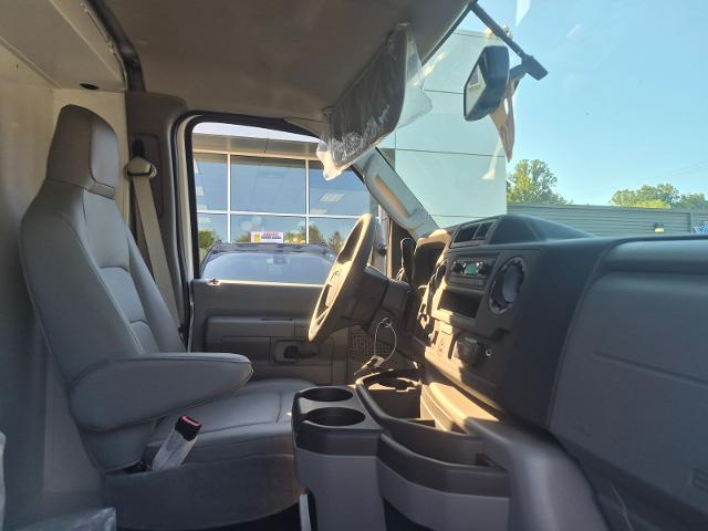 New 2027 Oxford White Ford CSV BODY image 41