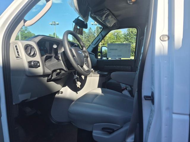 New 2027 Oxford White Ford CSV BODY image 44