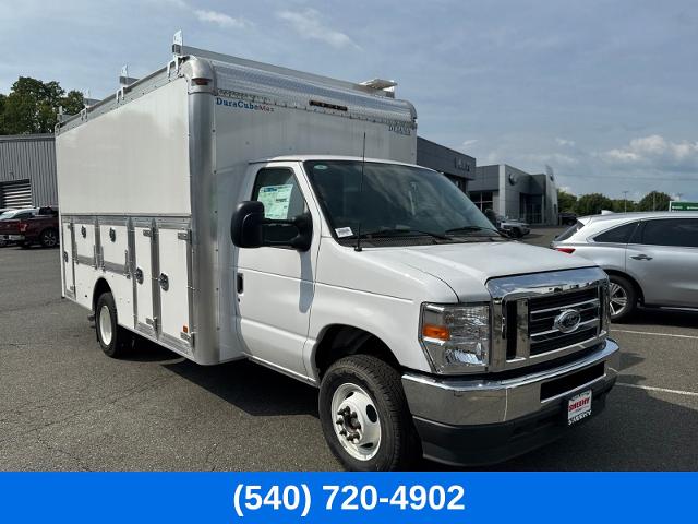 New 2024 Oxford White Ford Base image 28