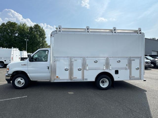 New 2024 Oxford White Ford Base image 30