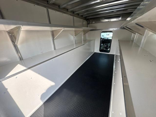 New 2024 Oxford White Ford Base image 36