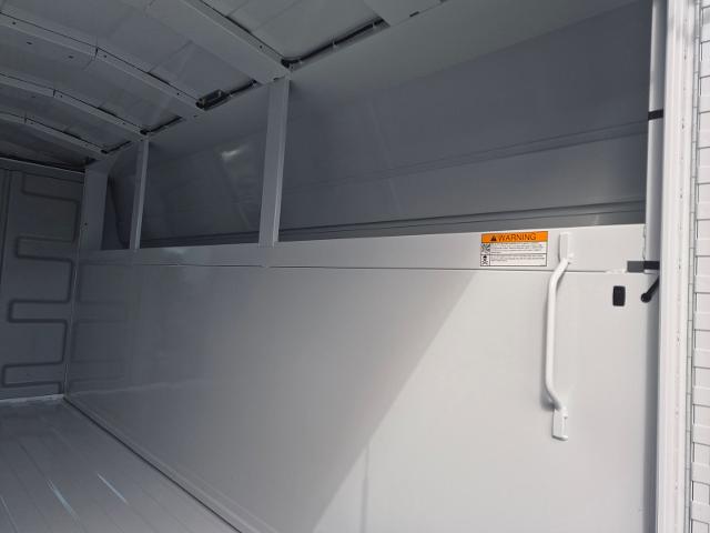 New 2026 Oxford White Ford KUV BODY image 31