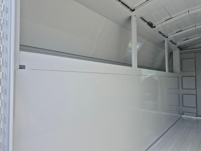 New 2026 Oxford White Ford KUV BODY image 32