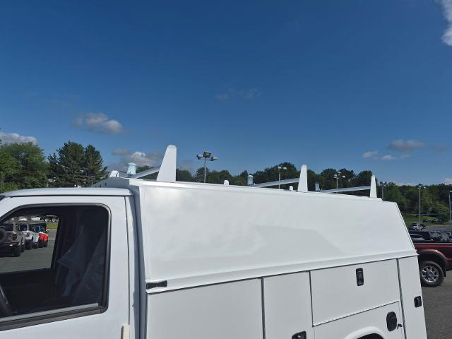 New 2026 Oxford White Ford KUV BODY image 36
