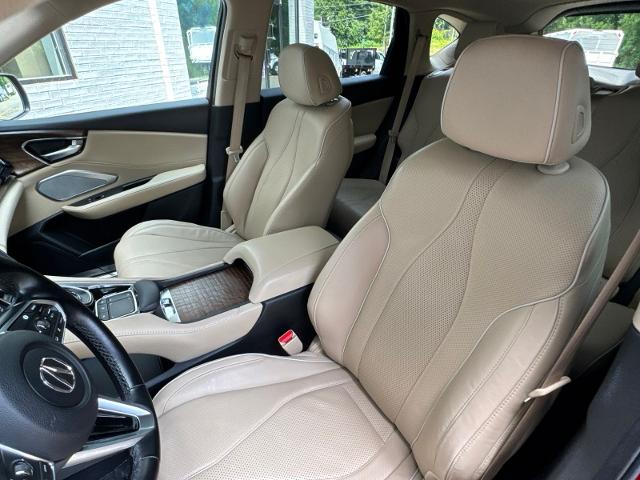 Used 2020 Performance Red Pearl Acura  image 8