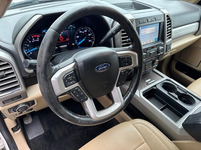 Used 2017 White Platinum Clearcoat Metallic Ford  image 18