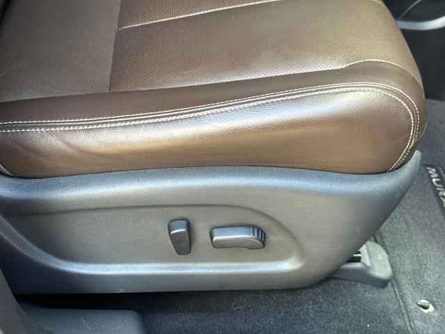 Used 2017 Magnetic Black Nissan  image 35