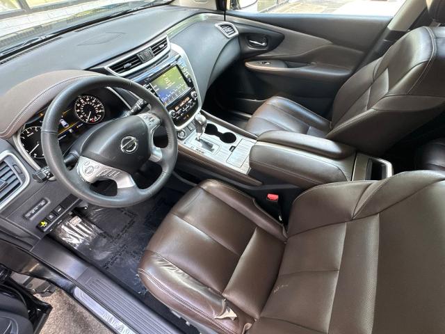 Used 2017 Magnetic Black Nissan  image 39