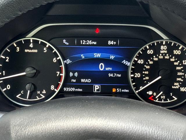 Used 2017 Magnetic Black Nissan  image 6