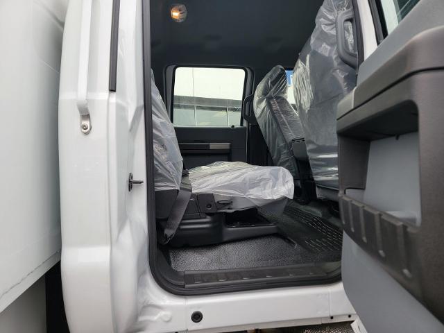 New 2026 Oxford White Ford Base image 30