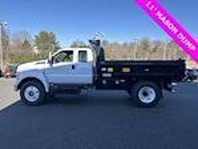 New 2024 Oxford White Ford Base image 40