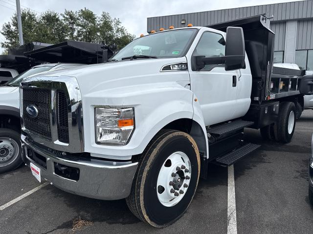 New 2024 Oxford White Ford Base image 34