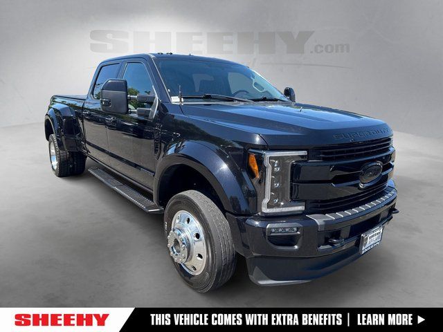 2019 Ford F-450 XLT 4x4 Crew Cab 8' Box DRW's photo