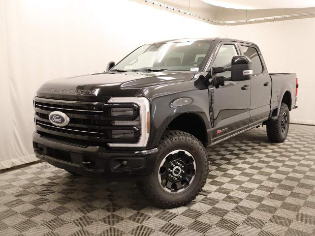 2026 Ford F-250 Super Duty Platinum's photo