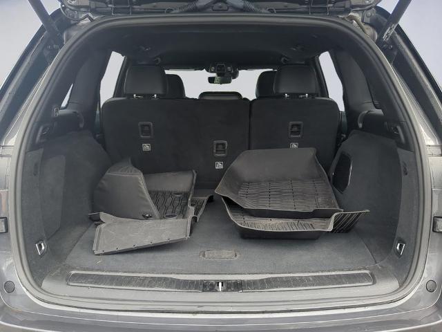 Used 2023 Metallic Jeep  image 21