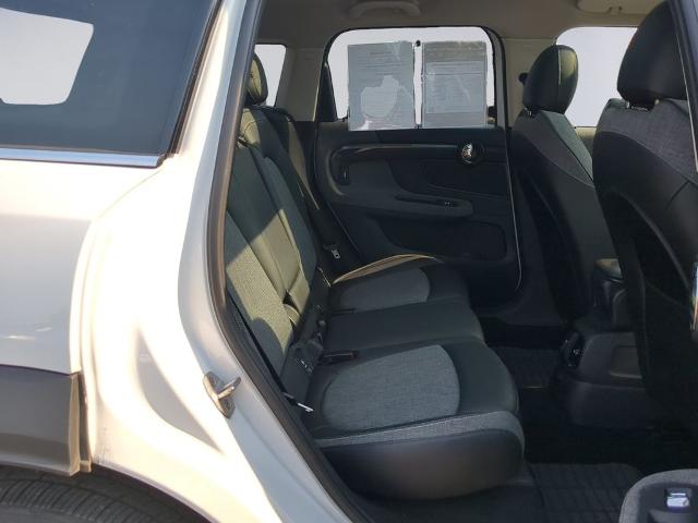 Used 2018 Light White MINI  image 20