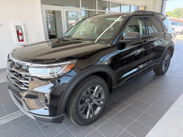 New 2026 Agate Black Metallic Ford Active image 3