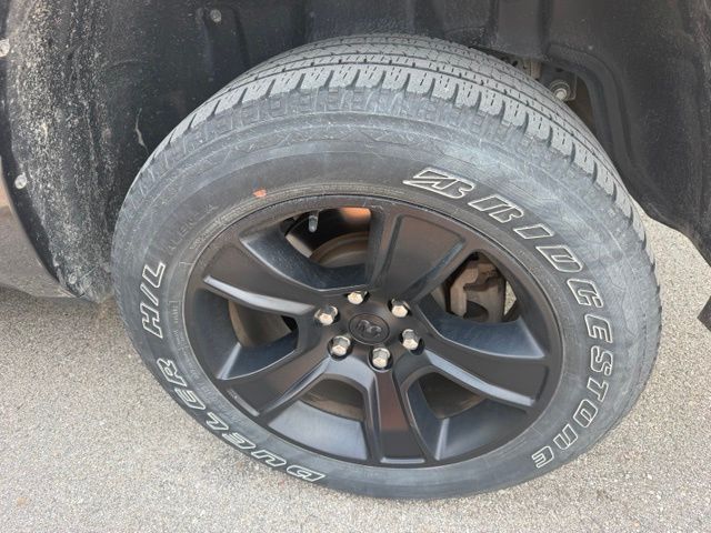 Used 2025 Antimatter Blue Metallic Ford  image 11