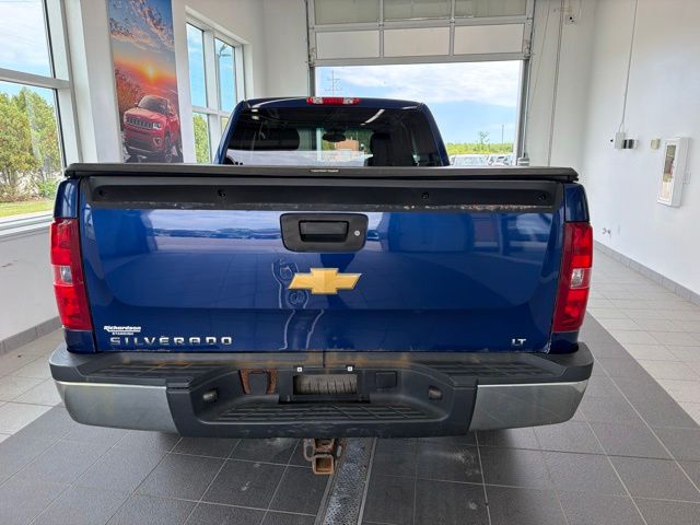 Used 2013 Blue Topaz Metallic Chevrolet  image 4