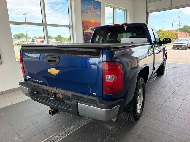 Used 2013 Blue Topaz Metallic Chevrolet  image 5