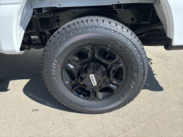 New 2026 Oxford White Ford XL image 44
