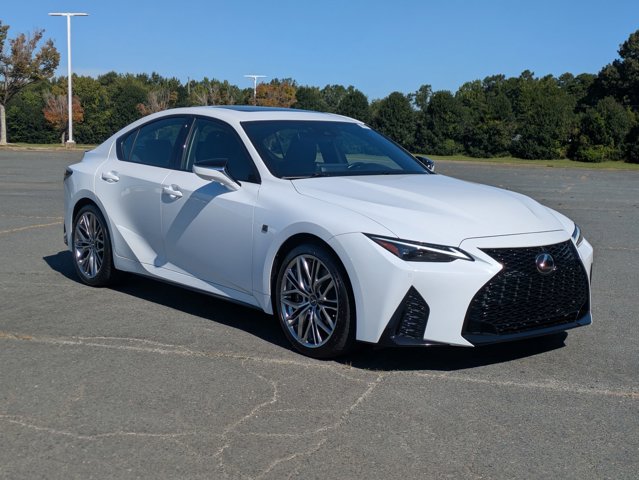 2022 Lexus IS