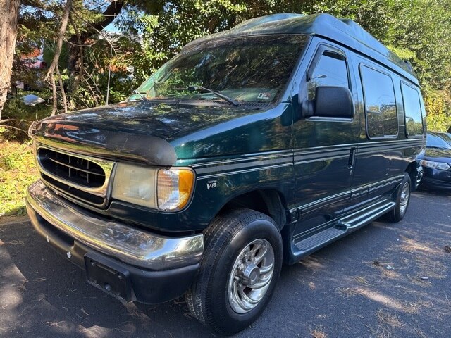 2001 Ford Econoline Cargo Van