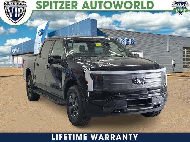 2025 Ford F-150 Lightning Lariat's photo