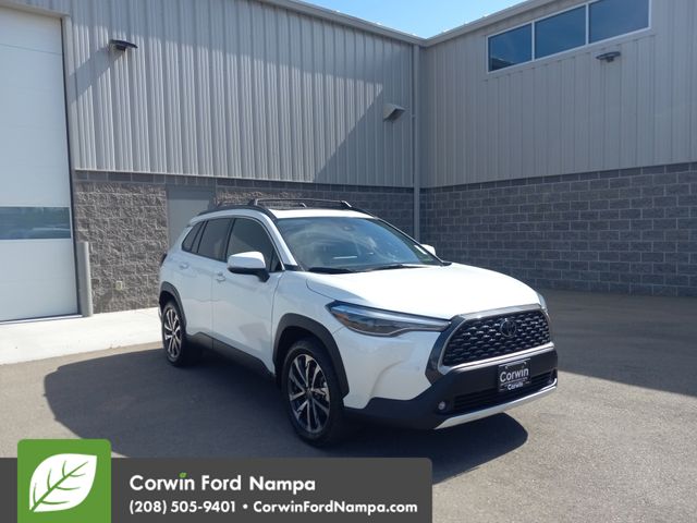2022 Toyota Corolla Cross XLE