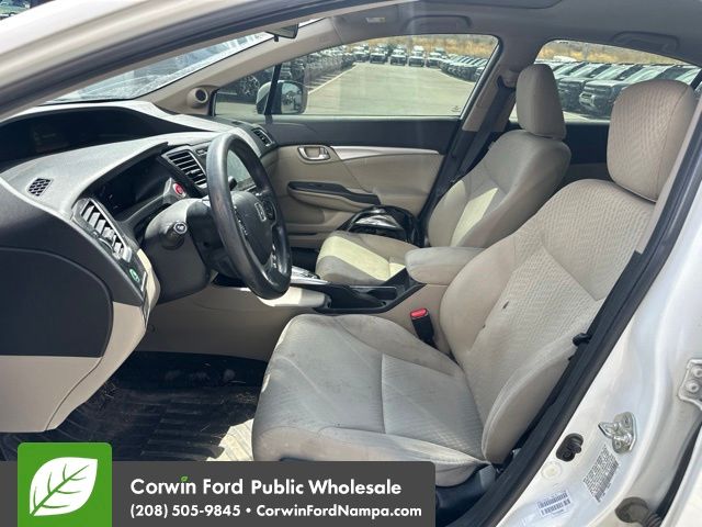 Used 2014 White Honda  image 10