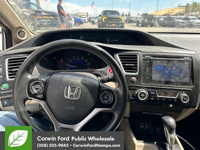 Used 2014 White Honda  image 12