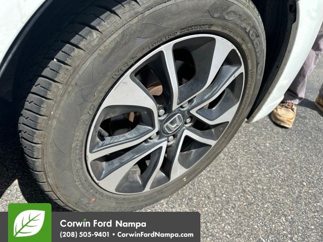 Used 2014 White Honda  image 8