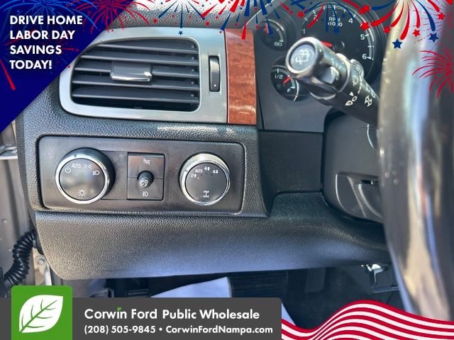 Used 2008 Silver Birch Metallic GMC  image 14