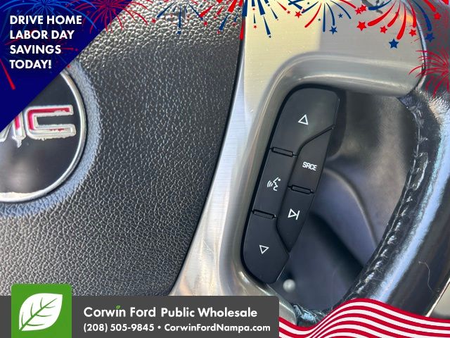 Used 2008 Silver Birch Metallic GMC  image 18