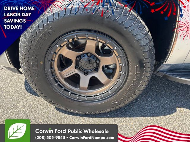 Used 2008 Silver Birch Metallic GMC  image 9