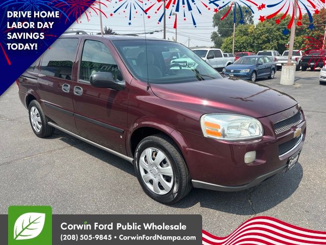 Used 2006 Bordeaux Red Metallic Chevrolet  image 3