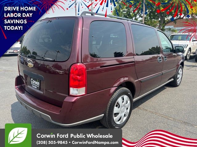 Used 2006 Bordeaux Red Metallic Chevrolet  image 5