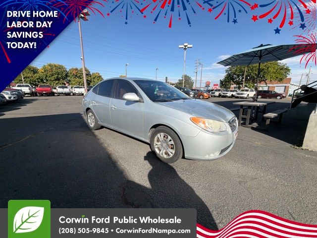 Used 2009 Quicksilver Metallic Hyundai  image 2