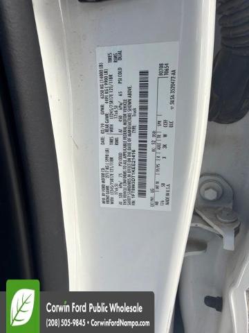 Used 2019 White Platinum Clearcoat Metallic Ford  image 11