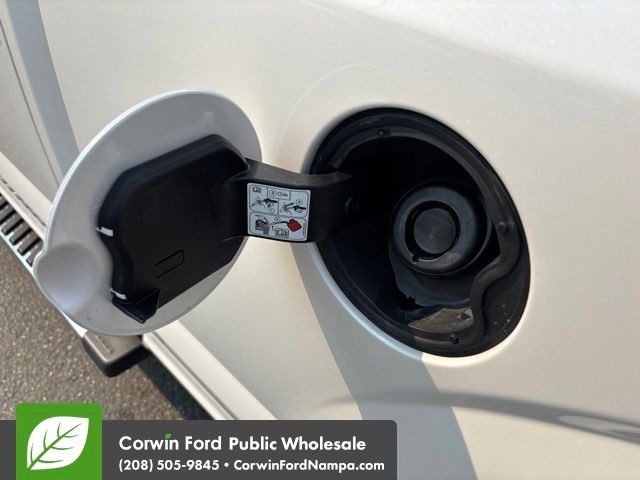 Used 2019 Oxford White Ford  image 10