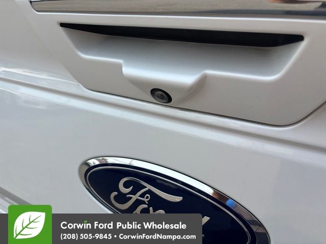 Used 2019 Oxford White Ford  image 11