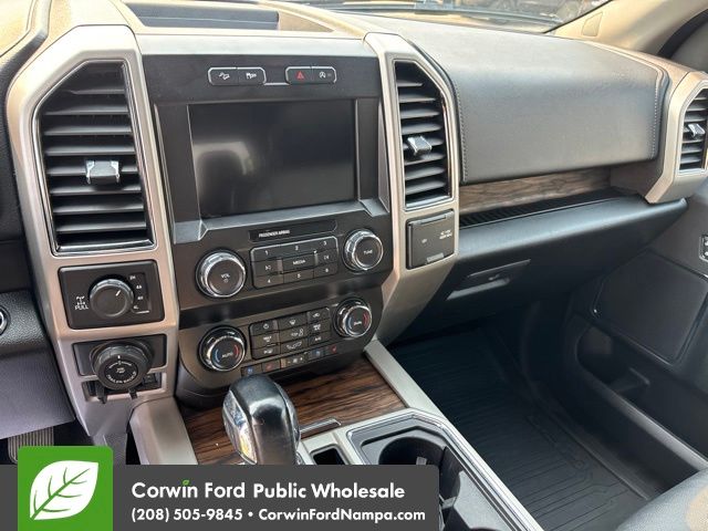 Used 2019 Oxford White Ford  image 20