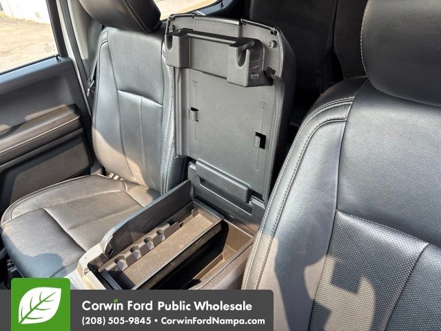 Used 2019 Oxford White Ford  image 22