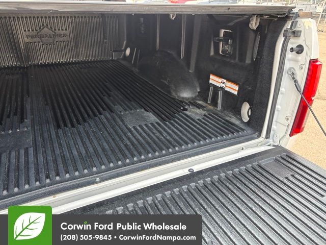 Used 2019 Oxford White Ford  image 29