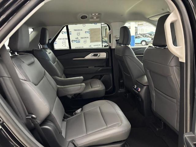 New 2026 Agate Black Metallic Ford Active image 14