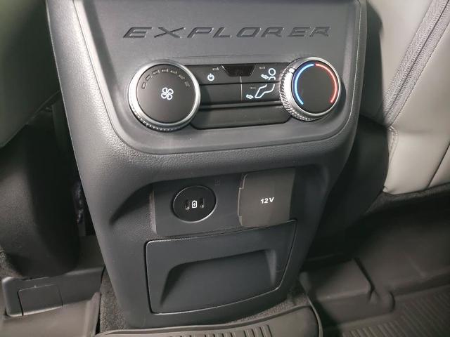 New 2027 Star White Metallic Tri-Coat Ford Active image 13